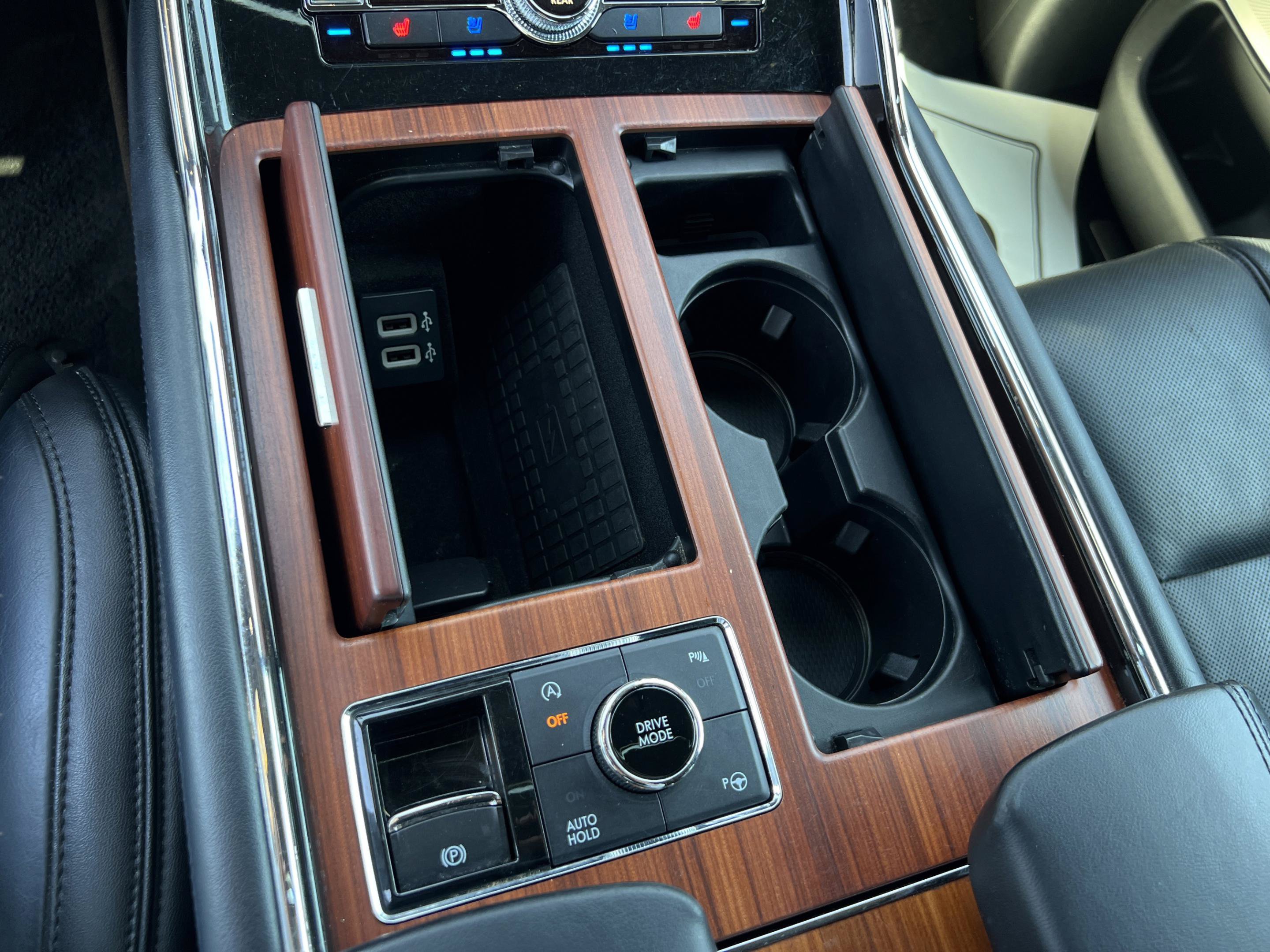 Used 2018 Lincoln Navigator L Reserve w/ Technology Package AWD/4WD image 21