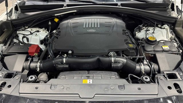 Used 2019 Land Rover Range Rover Velar R-Dynamic SE image 37