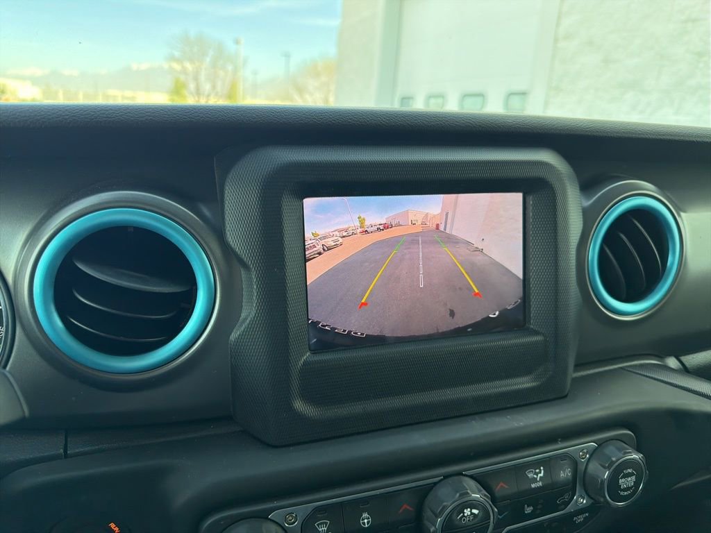 Certified 2023 Jeep Wrangler Unlimited w/ Cold Weather Group image 17