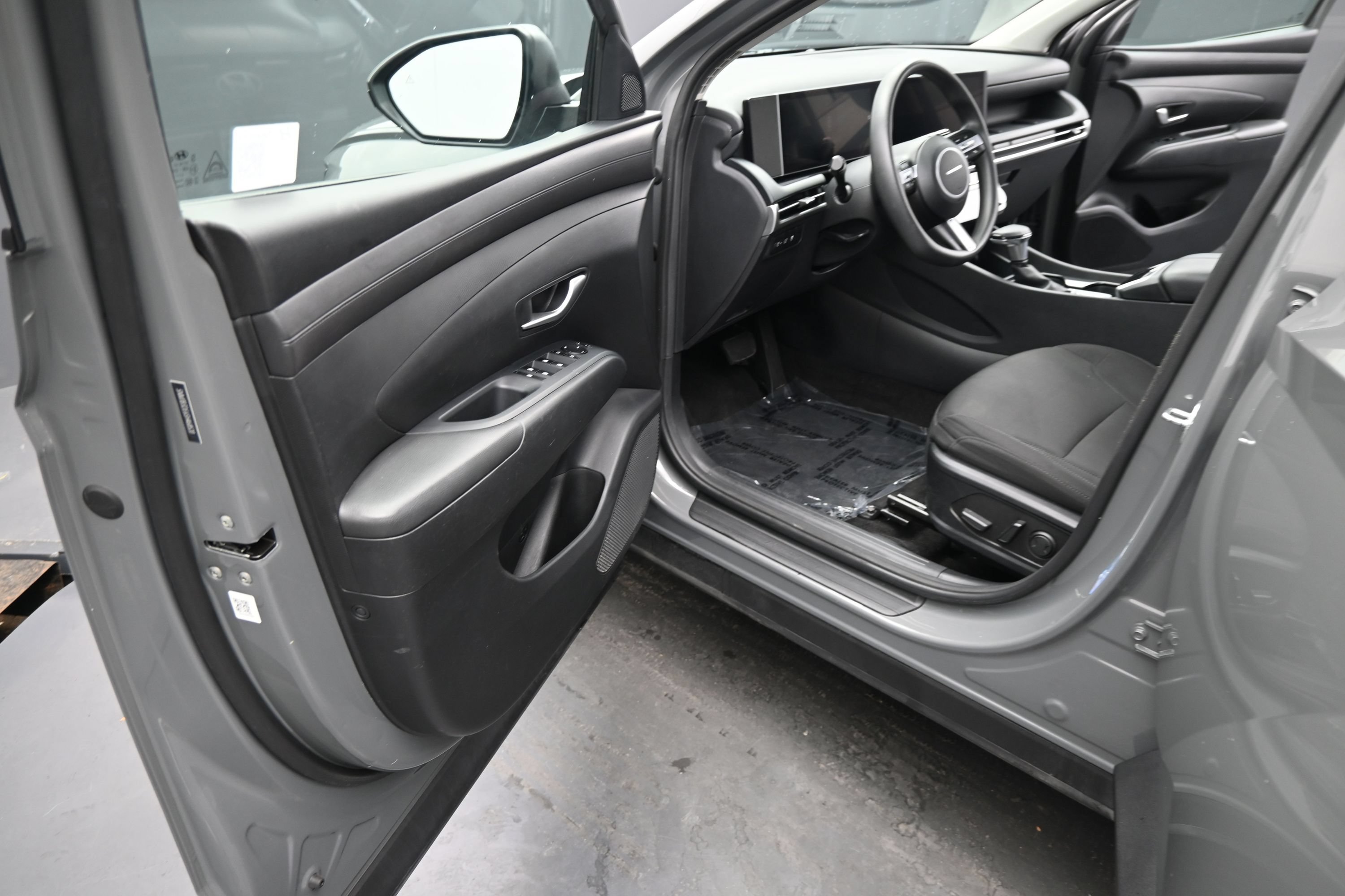 Used 2025 Hyundai Tucson SEL FWD image 16