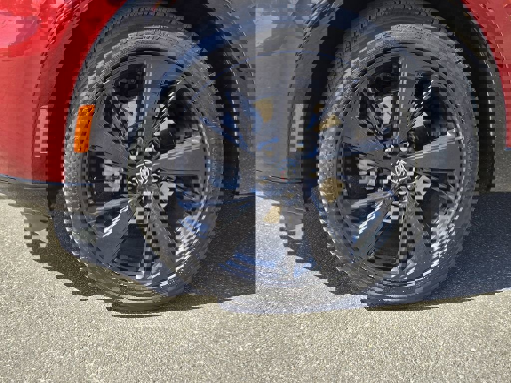 Certified 2023 Buick Envision Essence w/ Sport Touring Package image 7