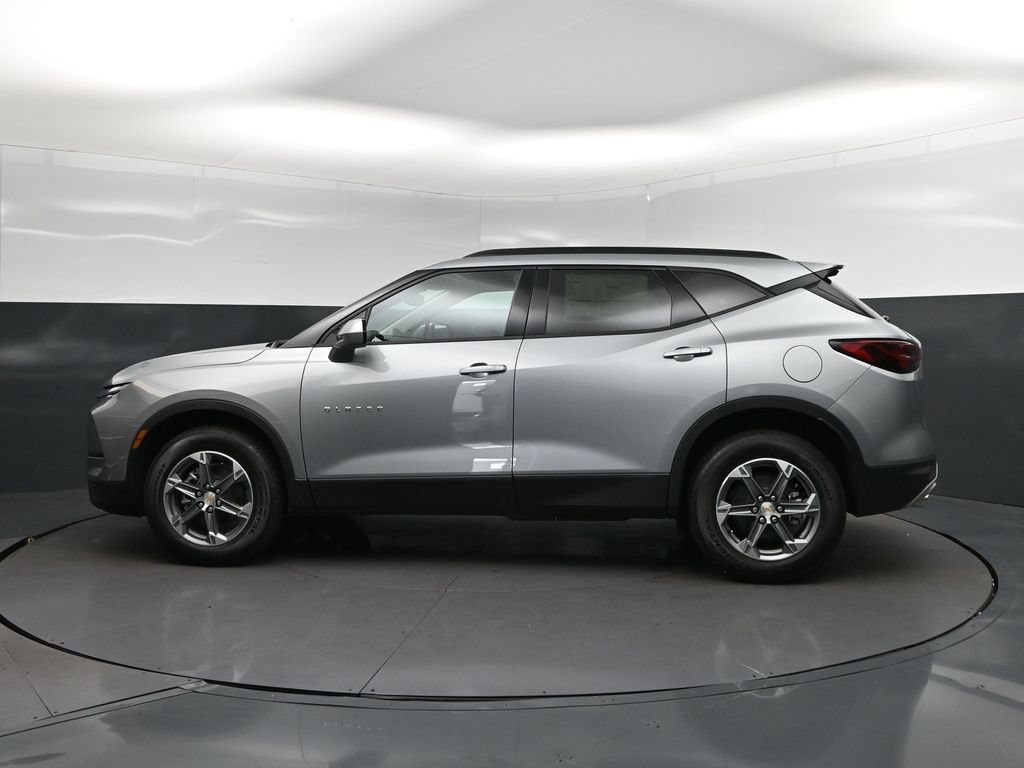New 2026 Chevrolet Blazer LT w/ Convenience Package AWD/4WD image 4