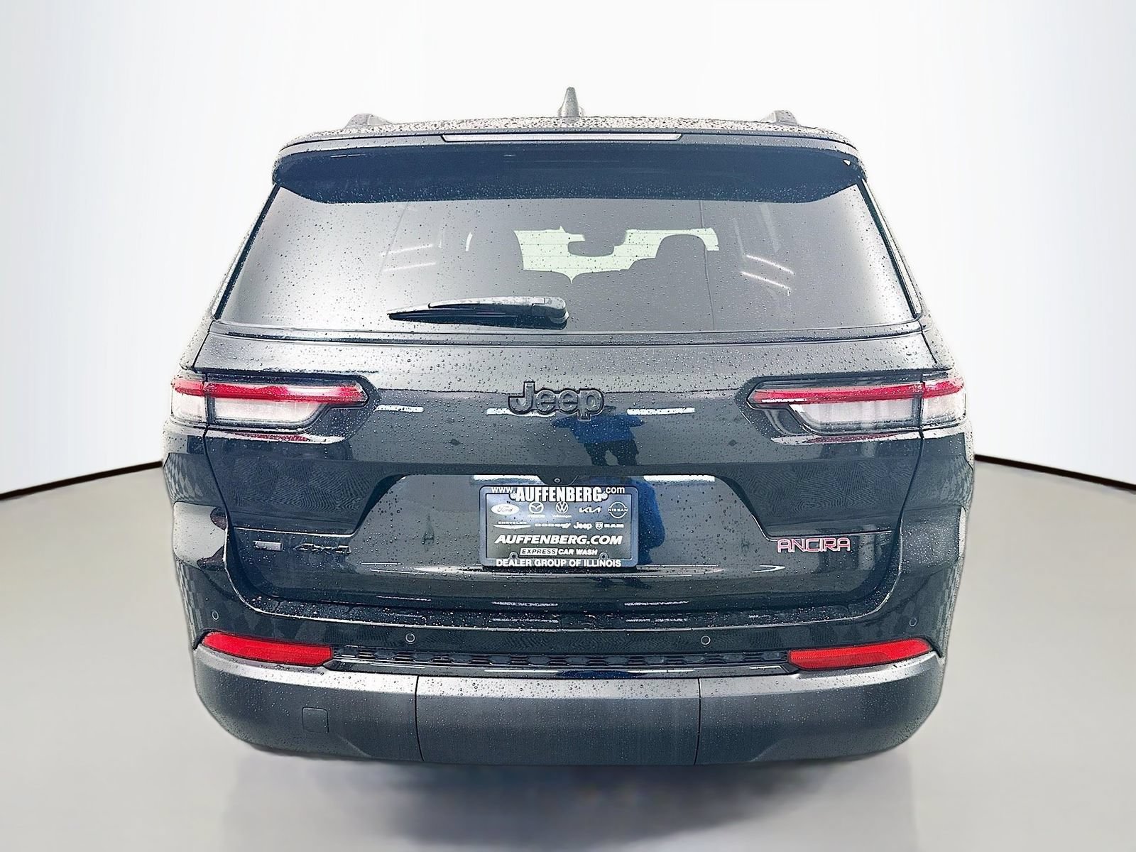 Used 2023 Jeep Grand Cherokee L Laredo AWD/4WD image 6