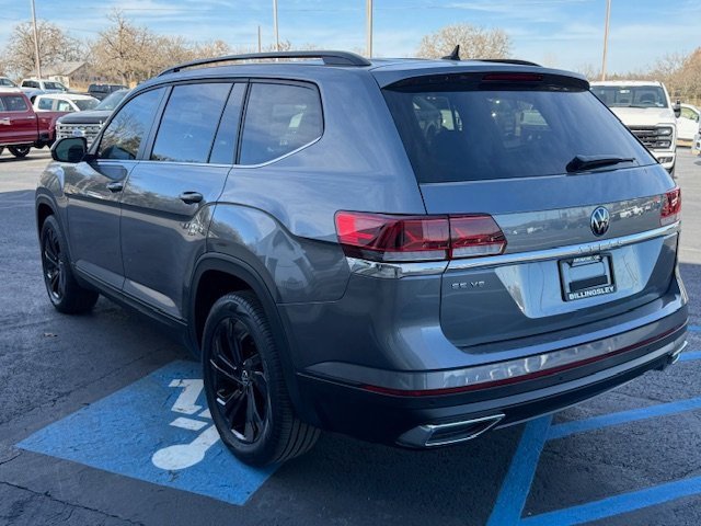 Used 2021 Volkswagen Atlas SE w/ Panoramic Sunroof Package image 4