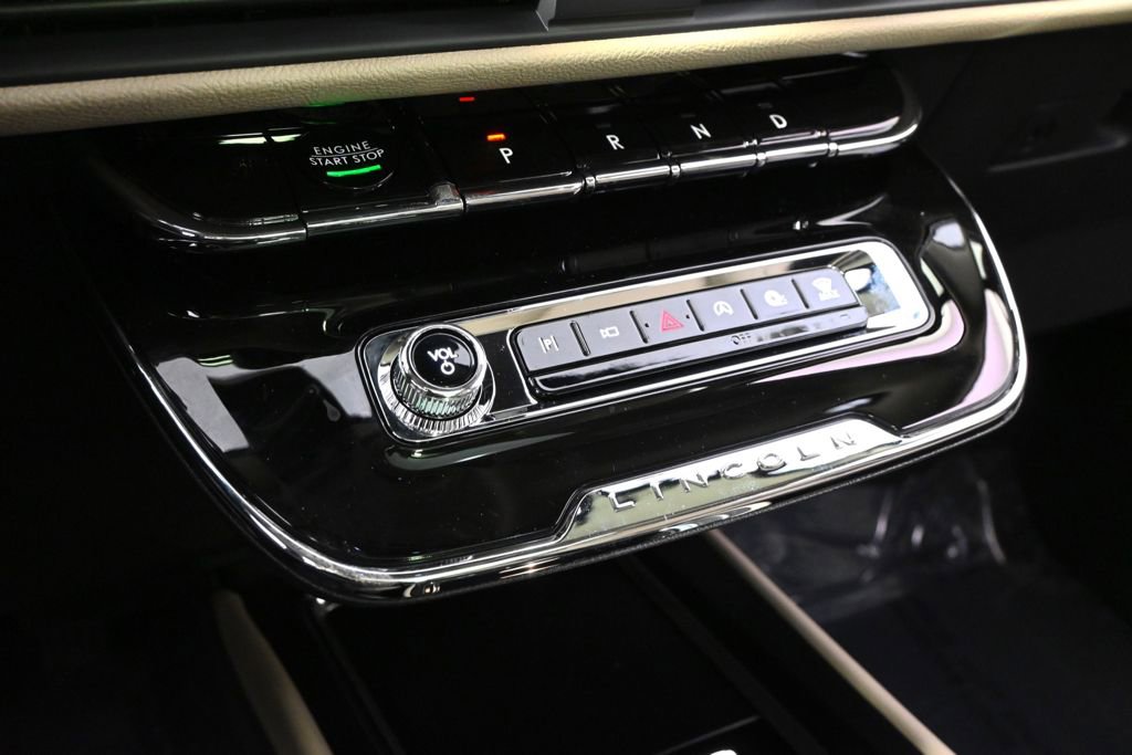 New 2026 Lincoln Corsair Reserve w/ Jet Appearance Package image 31