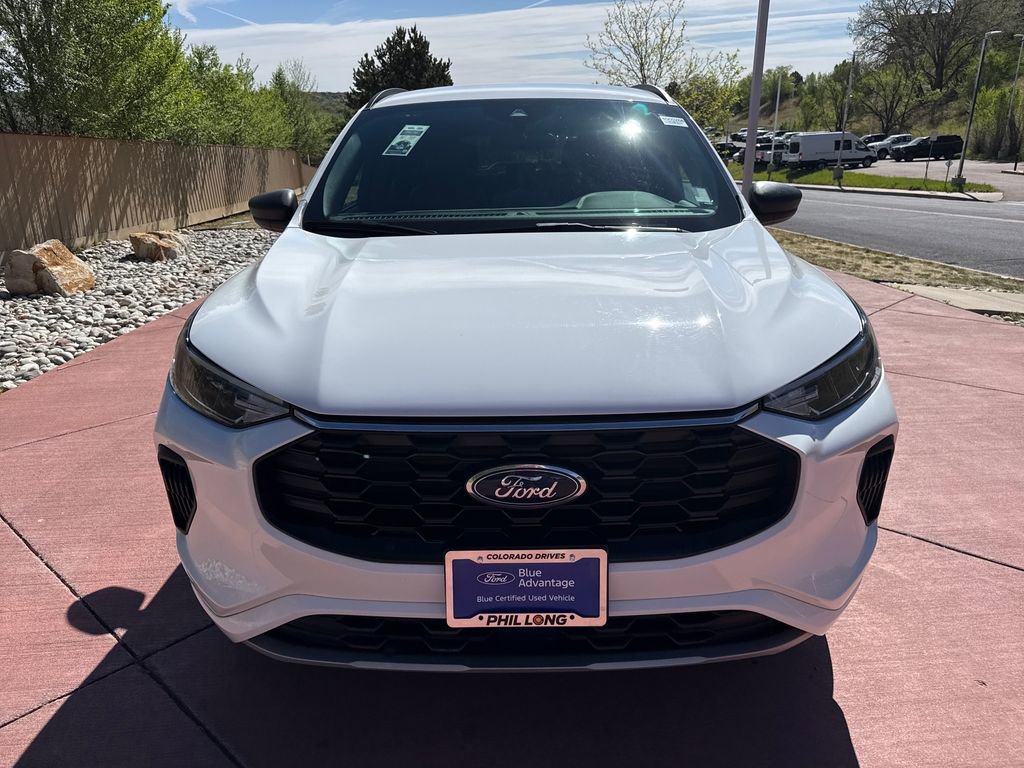 Certified 2023 Ford Escape ST-Line AWD/4WD image 2