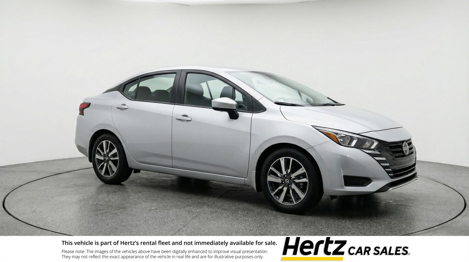 Used 2025 Nissan Versa SV image 1