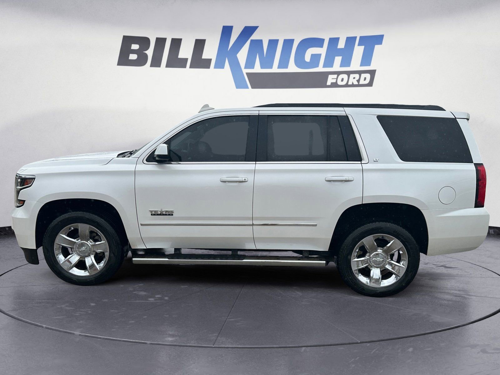 Used 2018 Chevrolet Tahoe LT w/ LT Signature Package image 2