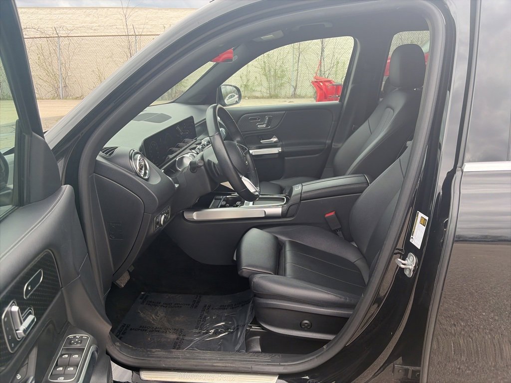 Used 2024 Mercedes-Benz GLB 250 image 18