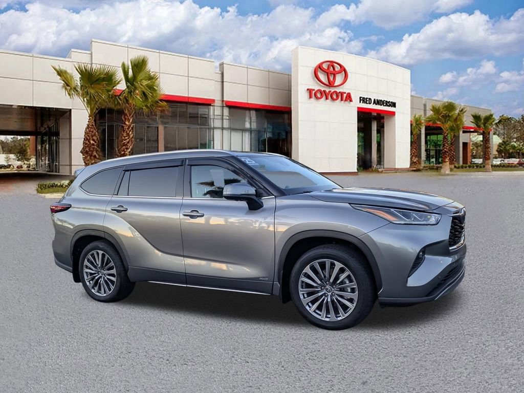 Certified 2025 Toyota Highlander Limited