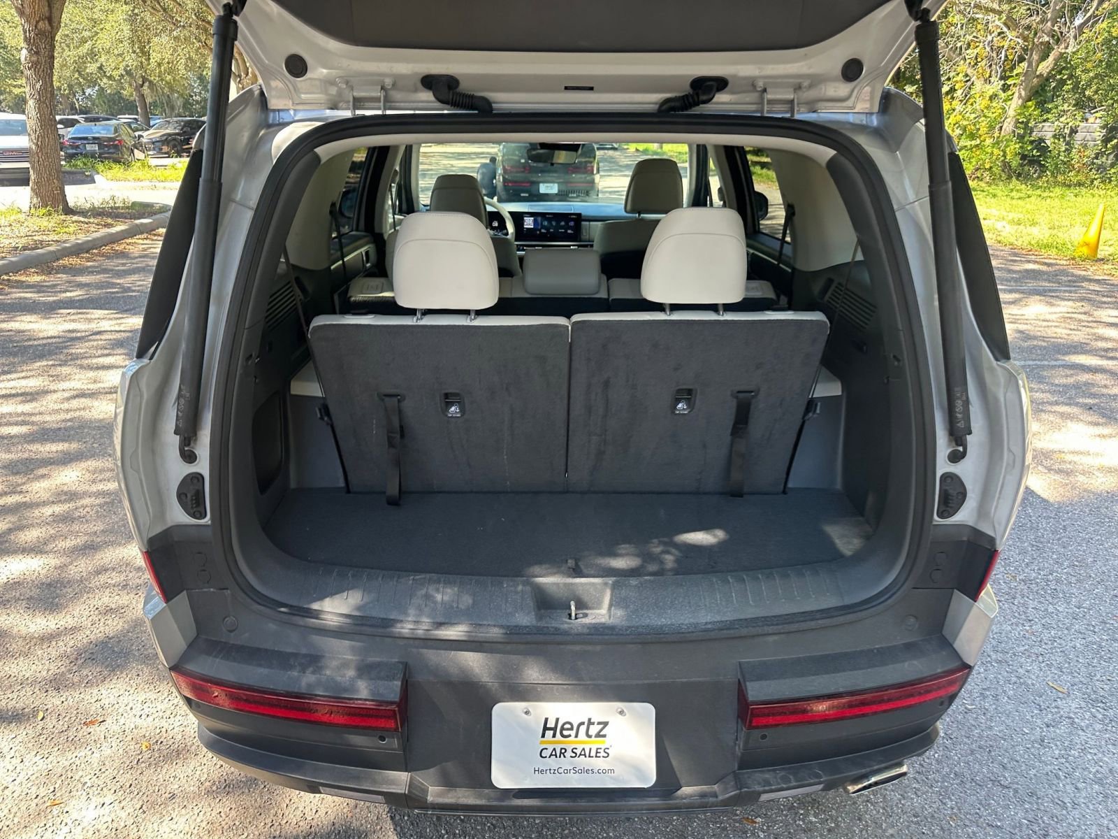 Used 2025 Hyundai Santa Fe SEL FWD image 33