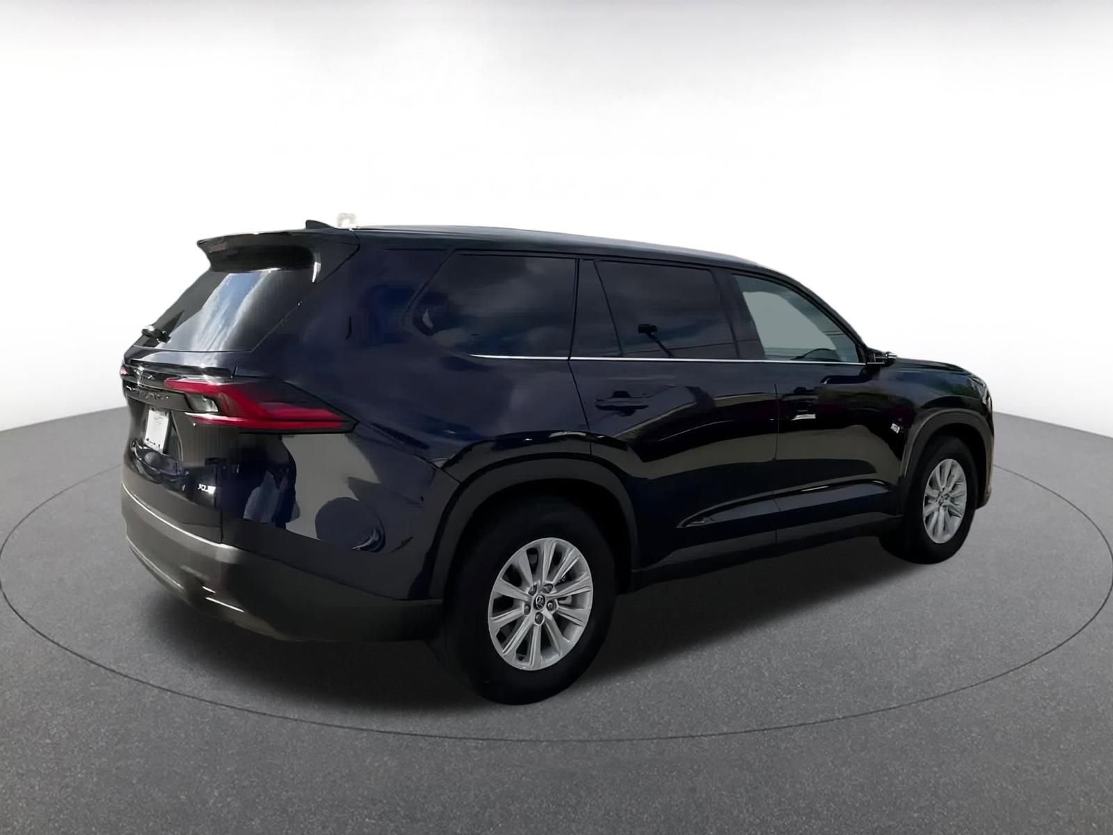 Used 2025 Toyota Grand Highlander FWD image 15