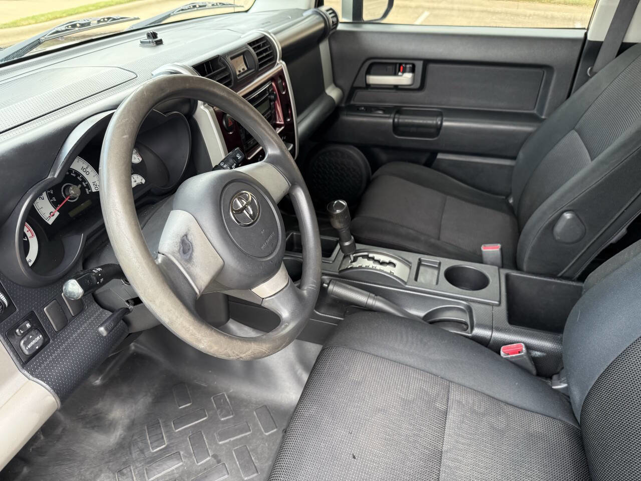 Used 2007 Toyota FJ Cruiser 2WD image 11