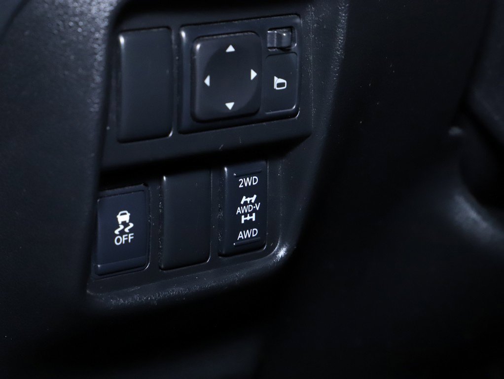Used 2015 Nissan Juke S AWD/4WD image 32