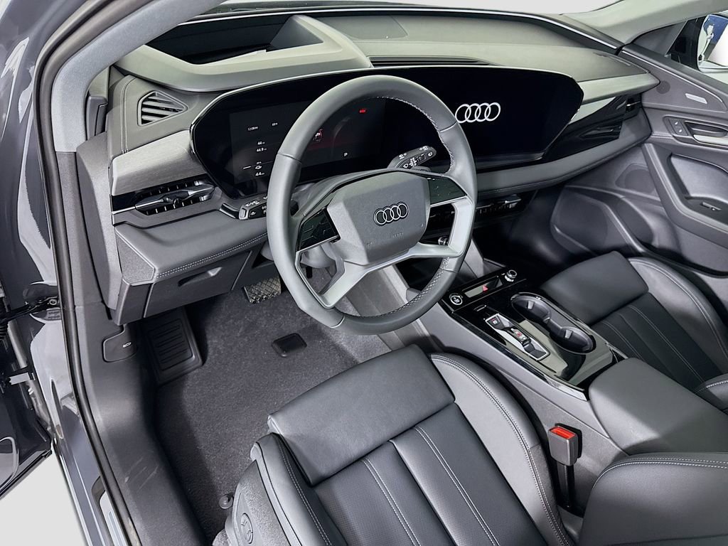 Used 2025 Audi Q6 e-tron Premium Plus image 12