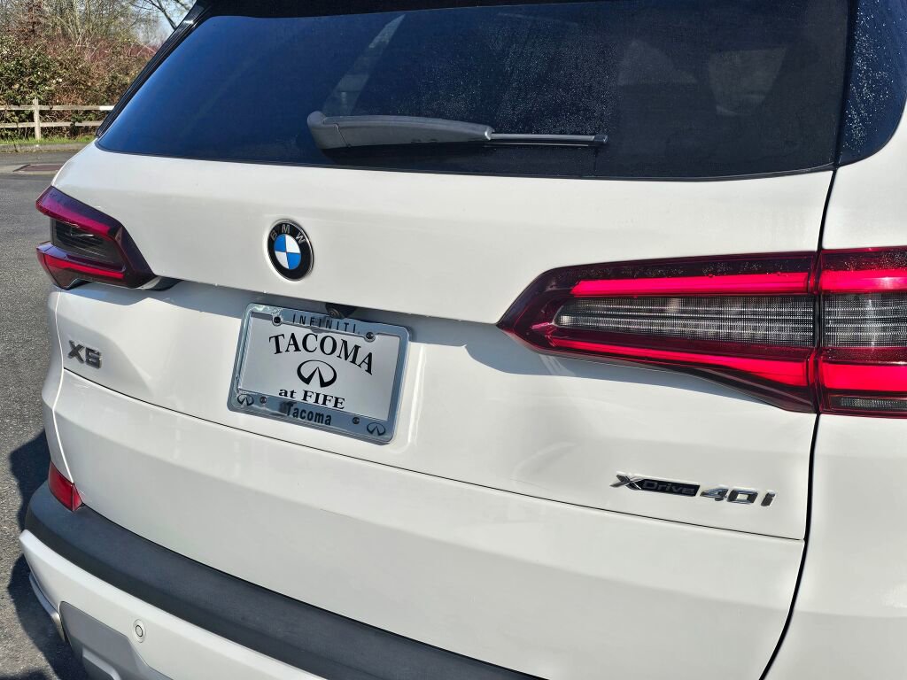 Used 2023 BMW X5 xDrive40i w/ Executive Package image 18