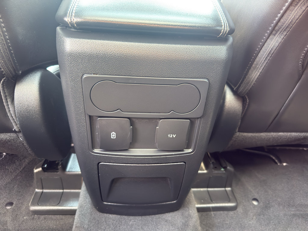 Used 2022 Ford Explorer XLT w/ Equipment Group 202A AWD/4WD image 33