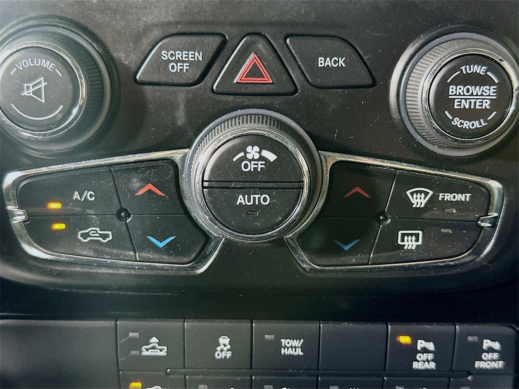 Used 2015 RAM 1500 Sport w/ Convenience Group image 19