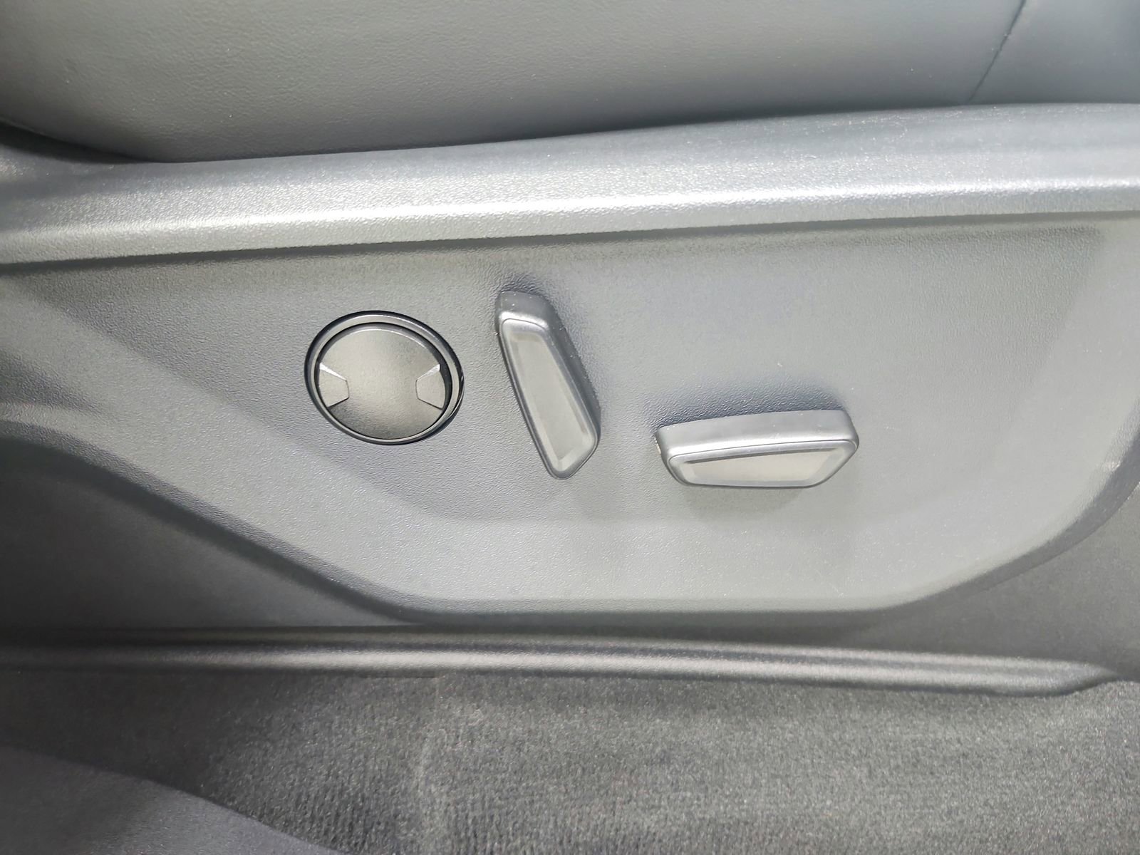 Used 2025 Ford Expedition Max Platinum image 41