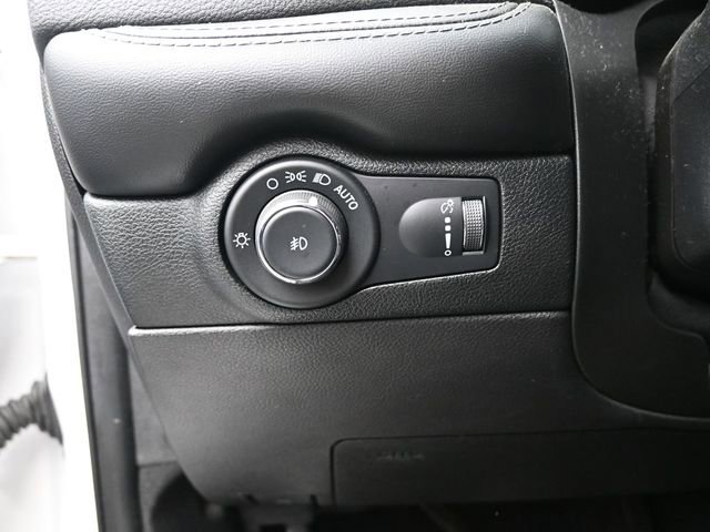 Used 2022 Dodge Durango SXT w/ Blacktop Package image 15