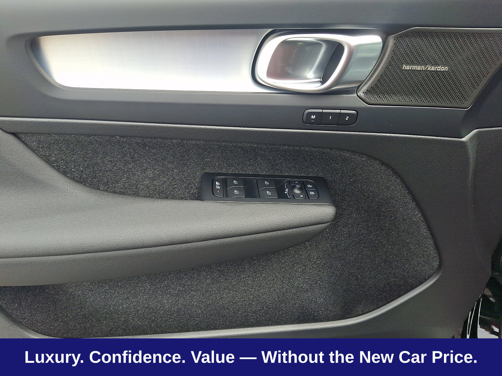 New 2026 Volvo XC40 B5 Ultra w/ Protection Package Premier AWD/4WD image 9