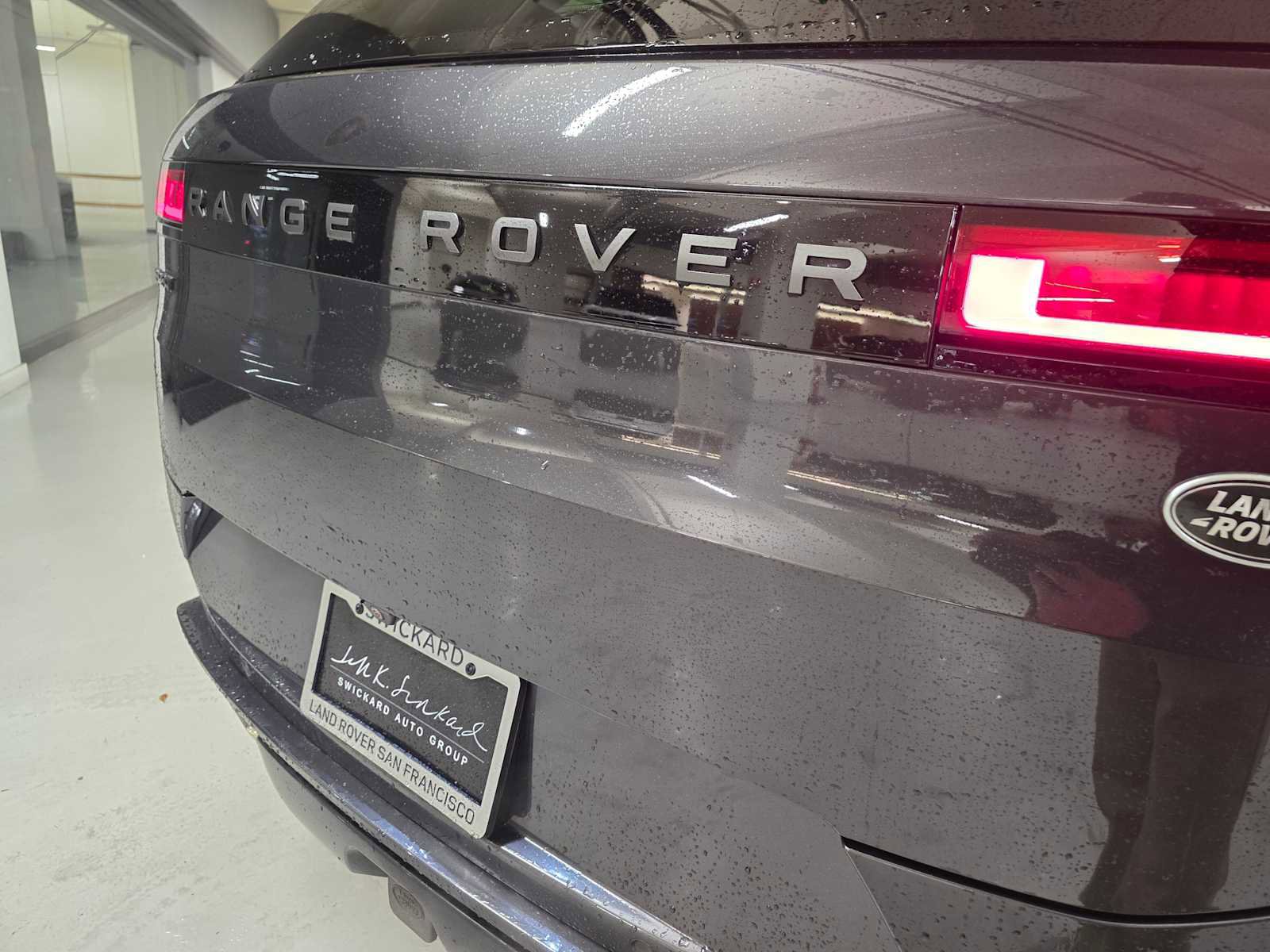 Used 2023 Land Rover Range Rover Sport SE Dynamic image 15