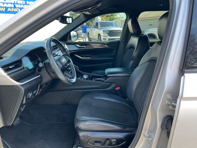 Used 2022 Jeep Grand Cherokee L Laredo AWD/4WD image 4