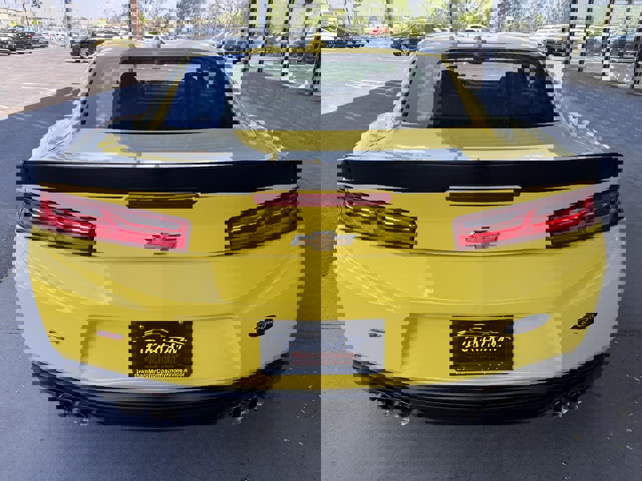 Used 2018 Chevrolet Camaro SS RWD image 6