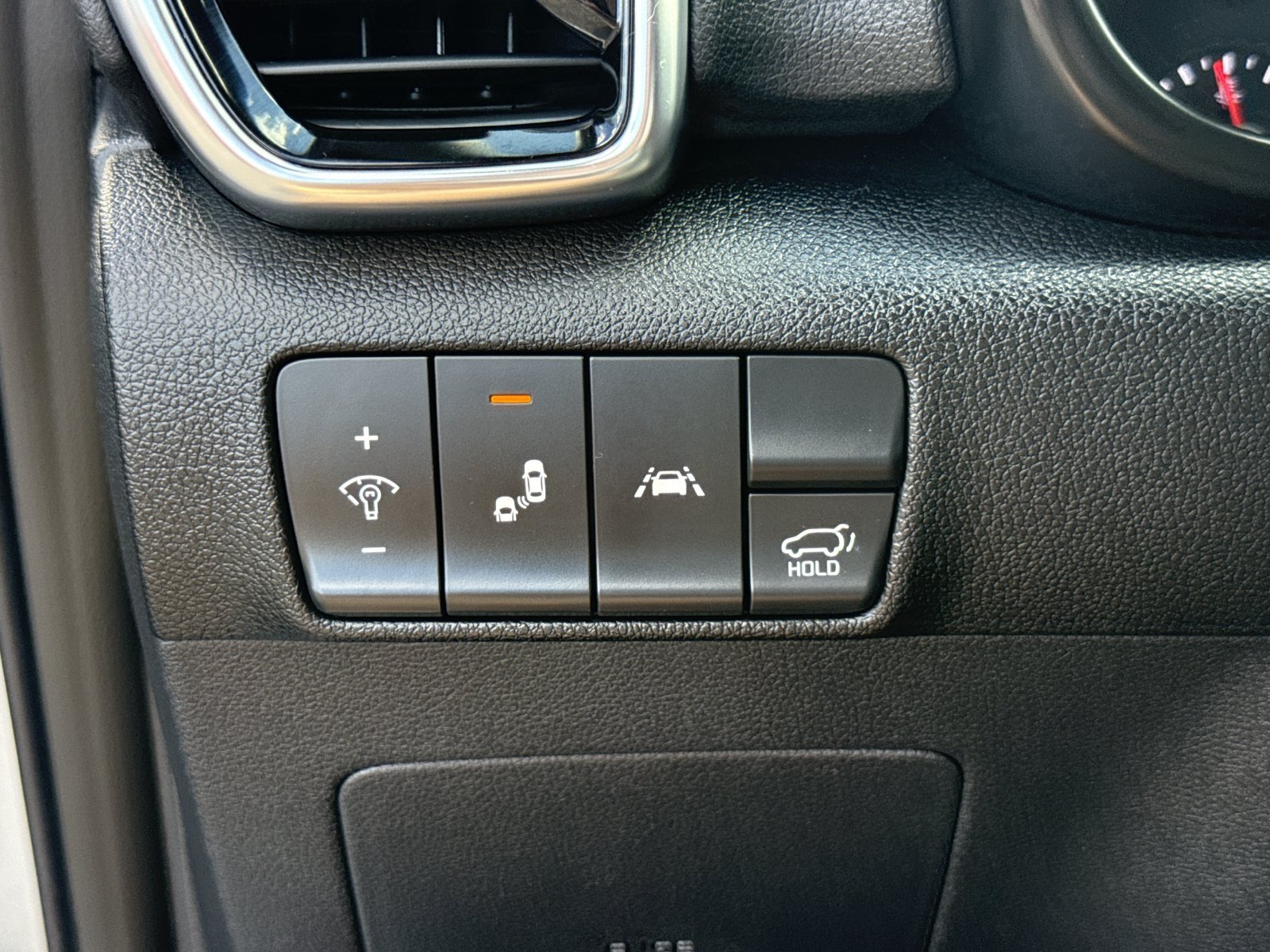 Used 2022 Kia Sportage EX w/ EX Technology Package FWD image 37