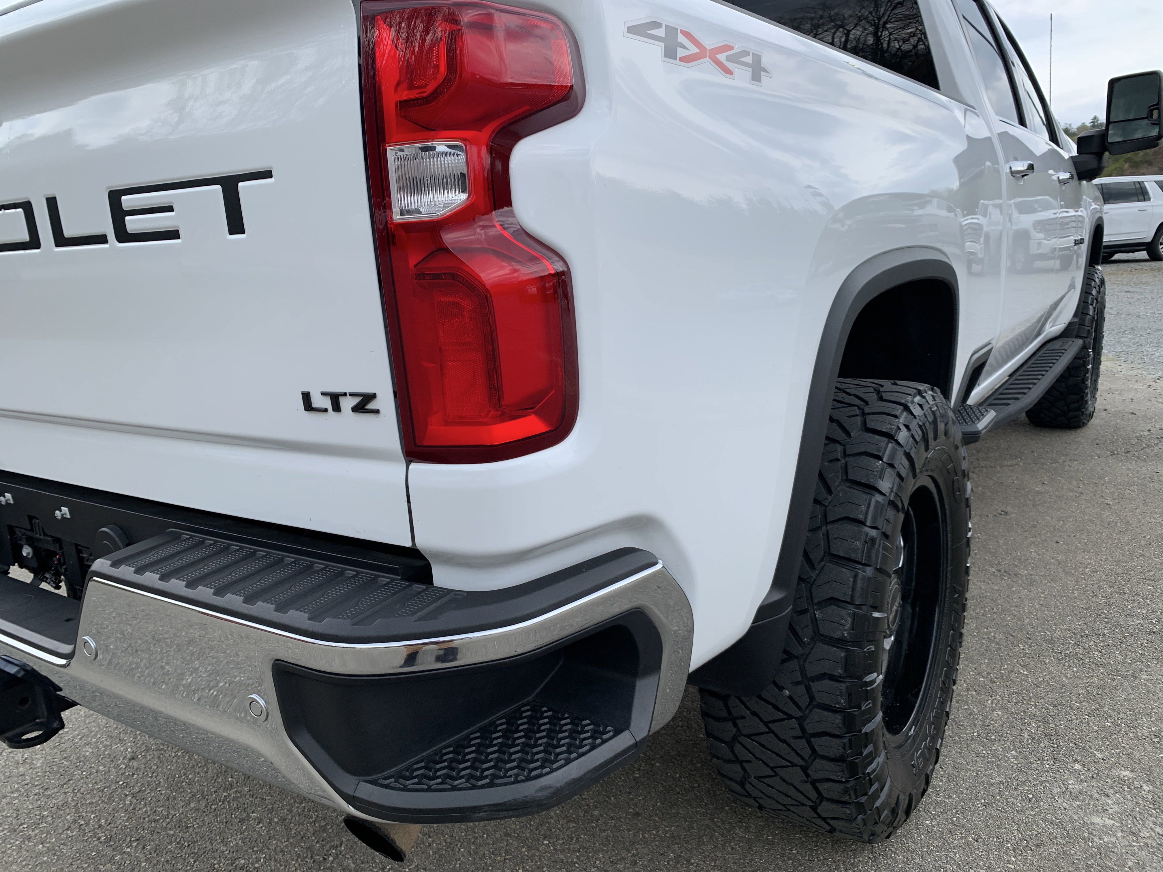 Used 2022 Chevrolet Silverado 3500 LTZ w/ LTZ Convenience Package image 56