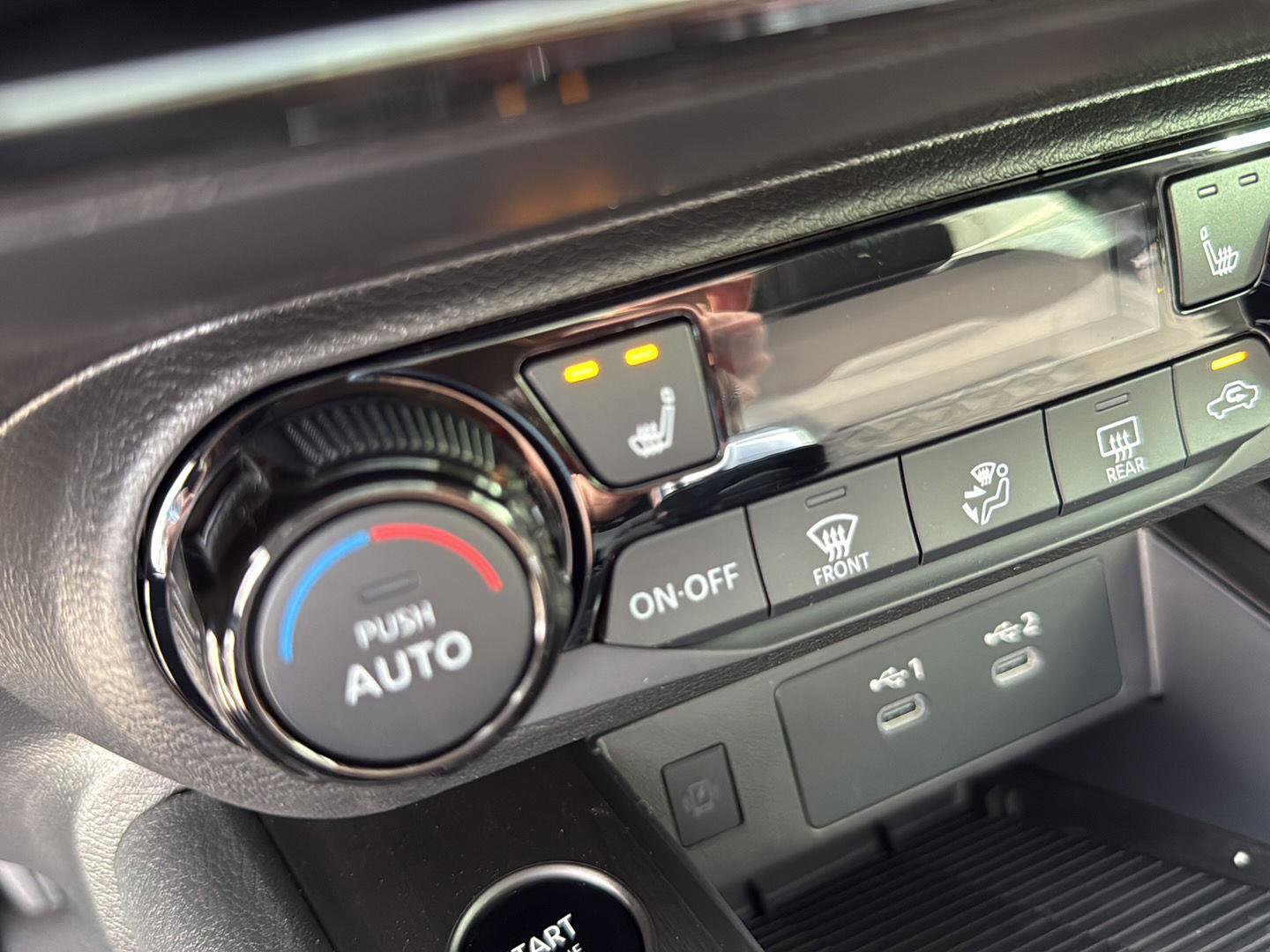 New 2026 Nissan Kicks SV w/ SV Premium Package image 31