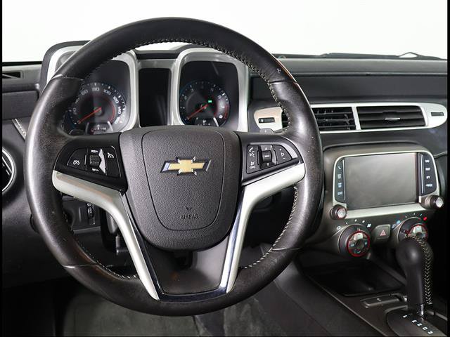 Used 2015 Chevrolet Camaro LT RWD image 8