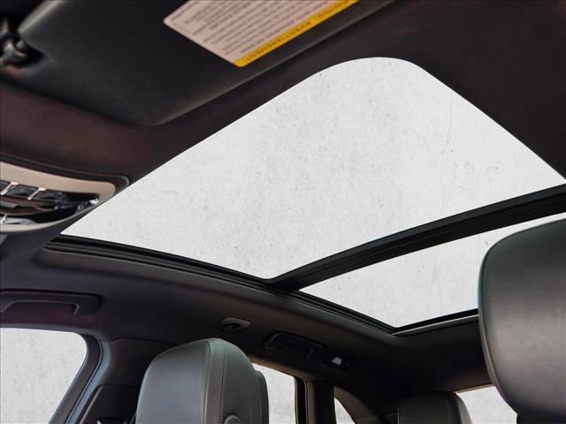 Used 2017 Porsche Macan AWD/4WD image 10