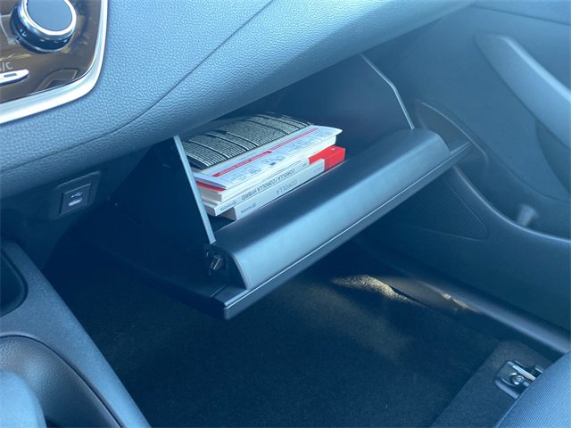 Used 2025 Toyota Corolla LE image 29