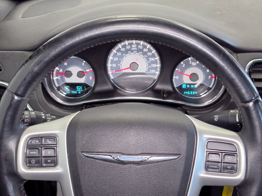 Used 2013 Chrysler 200 Limited FWD image 15