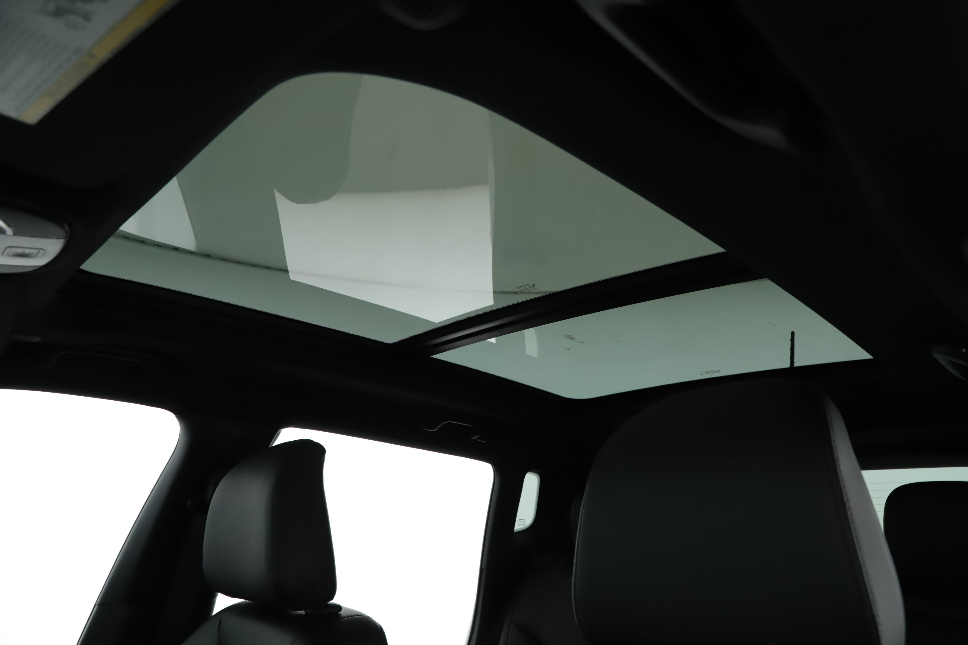 New 2026 Jeep Compass Limited w/ Sun, Sound & Navigation Group image 18