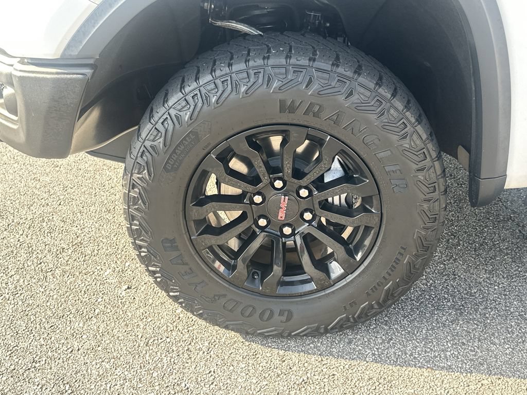 Used 2023 GMC Sierra 1500 AT4X AWD/4WD image 11