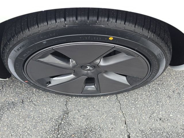 Used 2023 Tesla Model 3 Standard Range image 26
