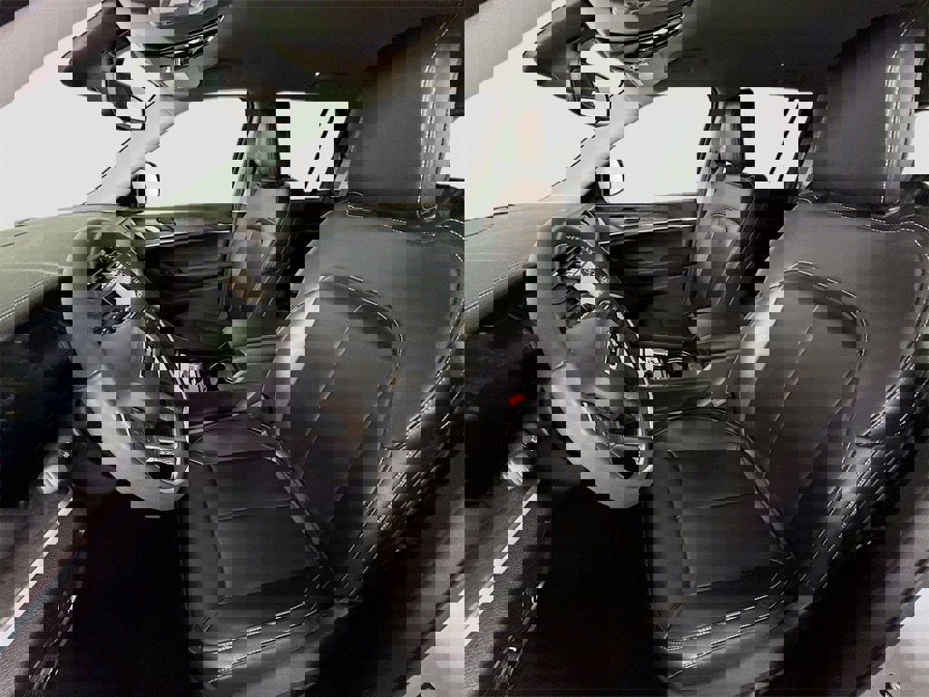 Used 2024 Jeep Grand Cherokee Limited image 15