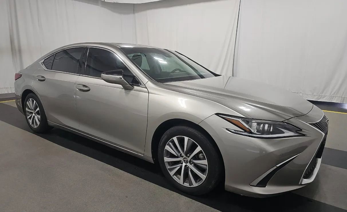 Used 2021 Lexus ES 350 w/ Premium Package image 3