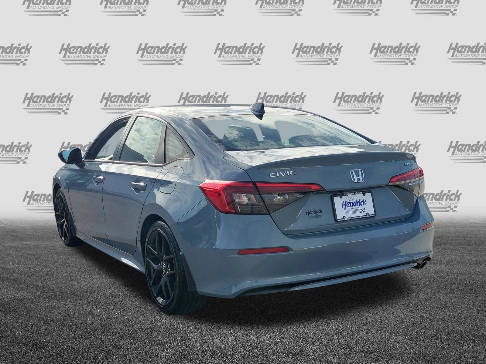 Used 2023 Honda Civic Sport image 5