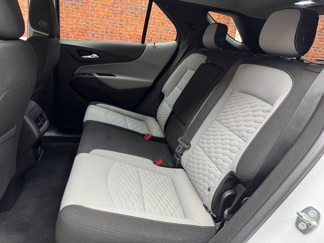 Used 2018 Chevrolet Equinox LT image 26