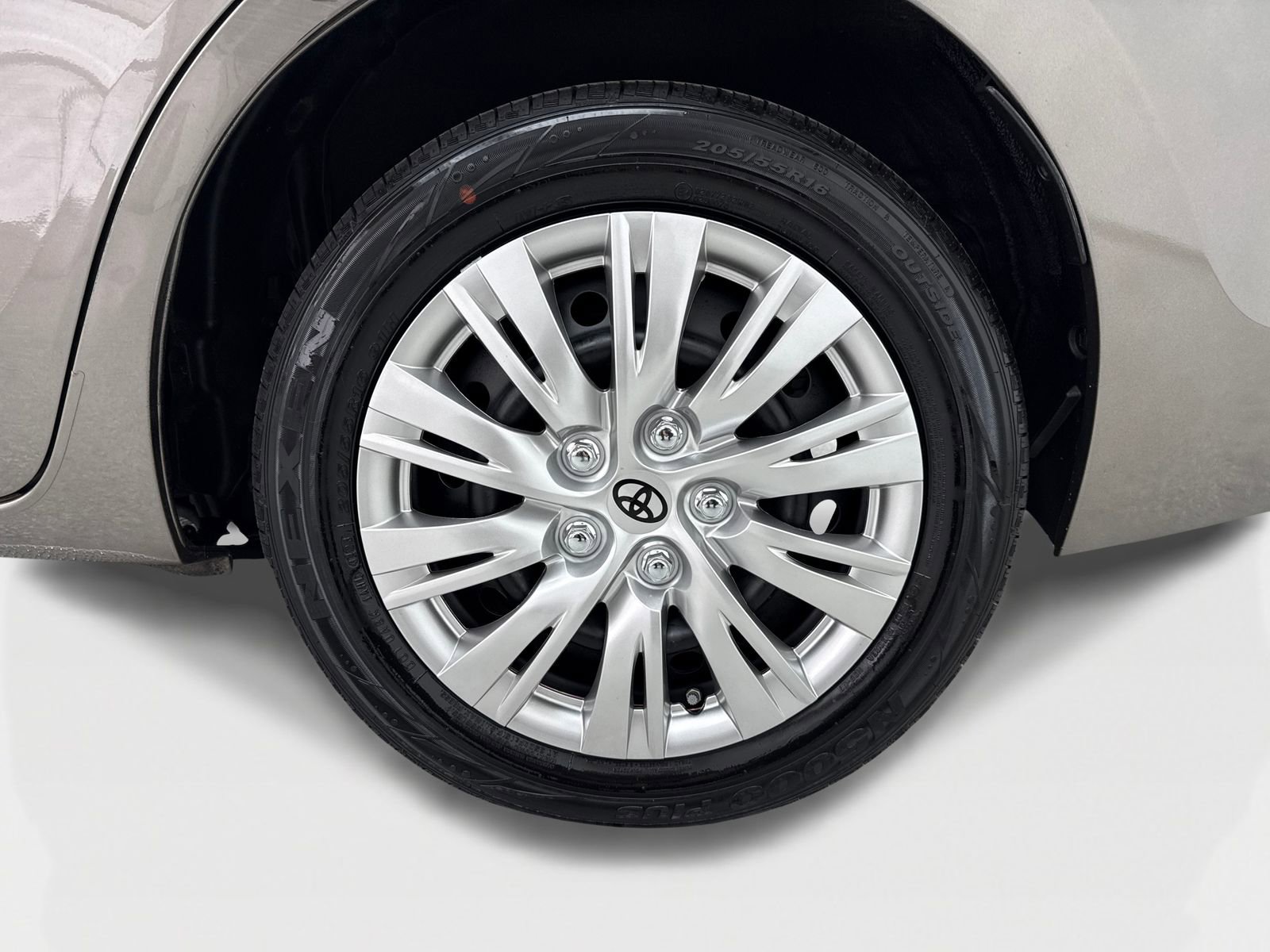 Used 2019 Toyota Corolla LE w/ Carpet Mat Package (TMS) FWD image 49