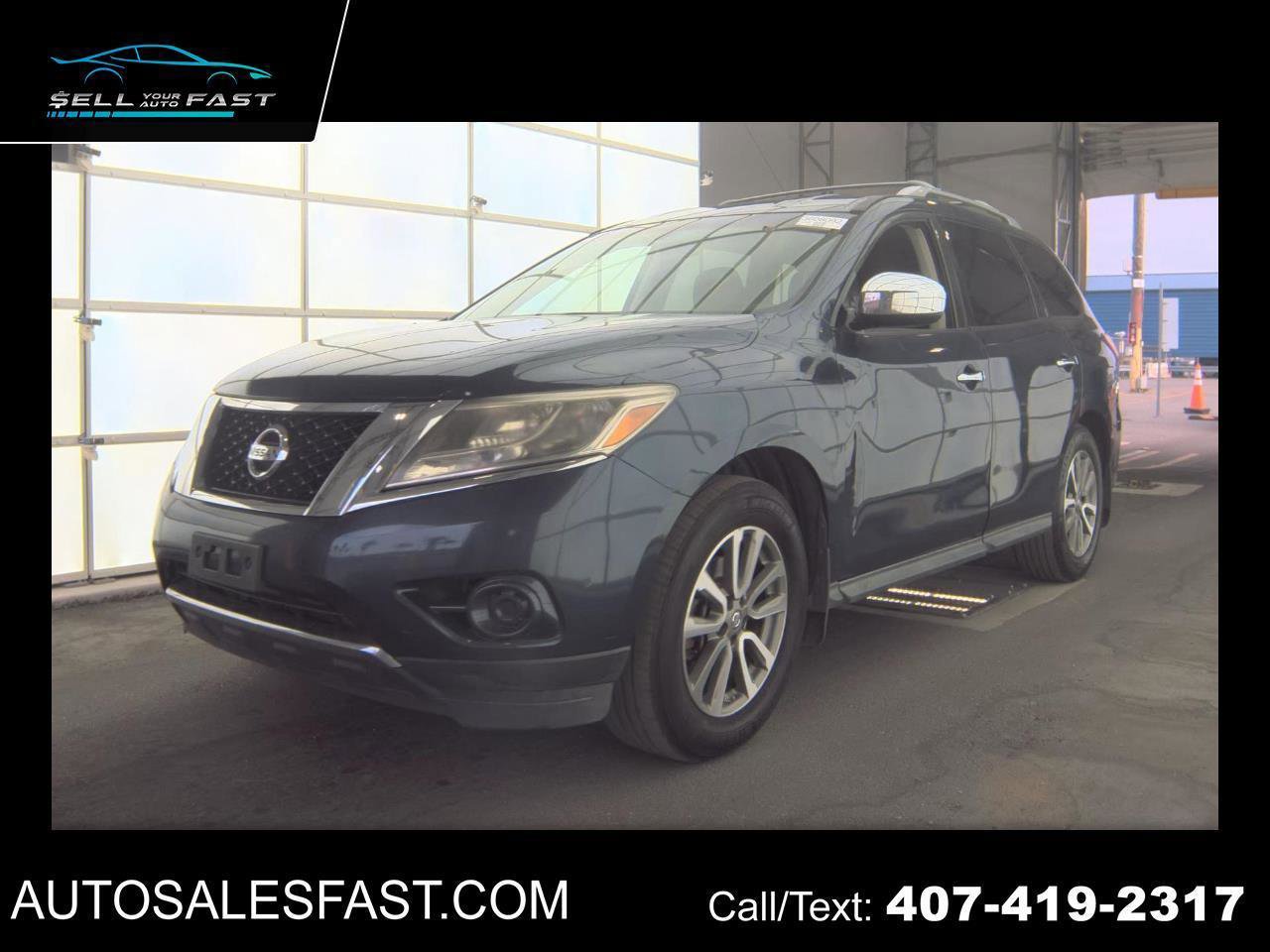 Used 2013 Nissan Pathfinder SV w/ Cargo Pkg image 1