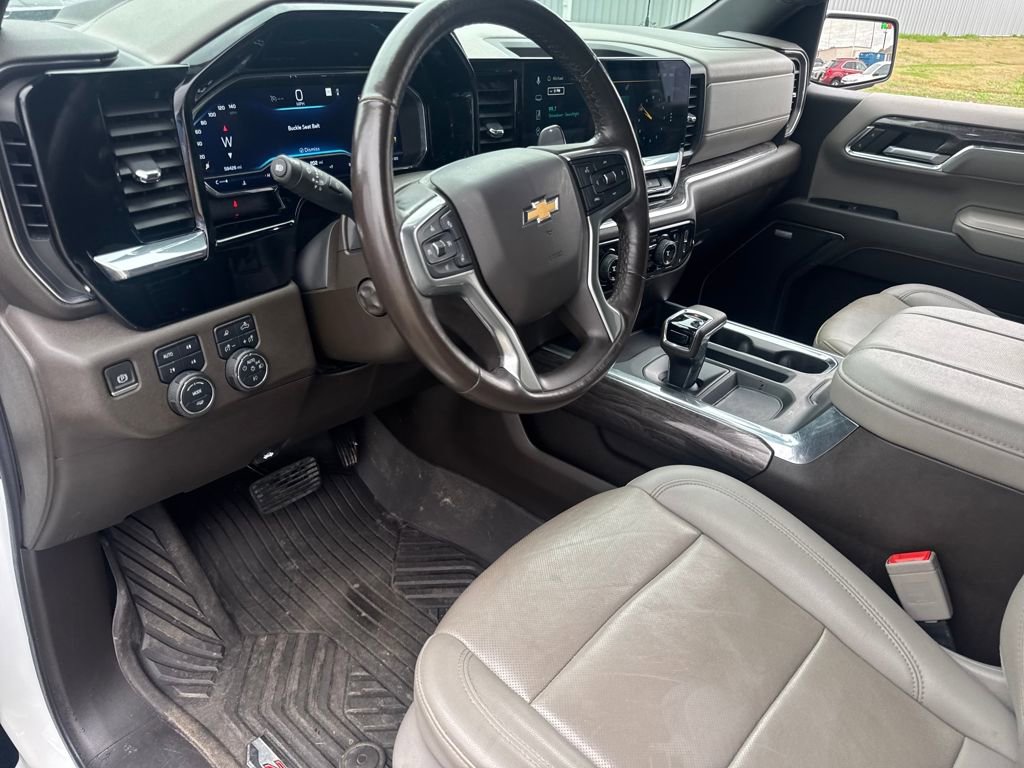 Used 2023 Chevrolet Silverado 1500 LTZ image 17