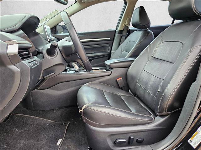 Used 2020 Nissan Altima 2.0 Platinum FWD image 17