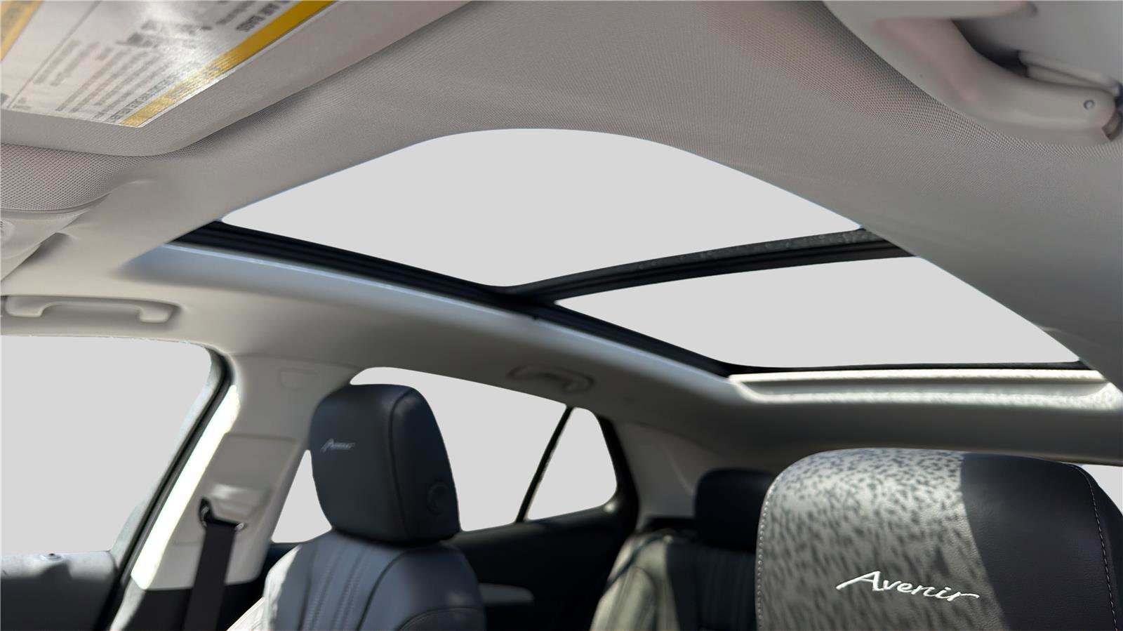 New 2026 Buick Envision Avenir image 15