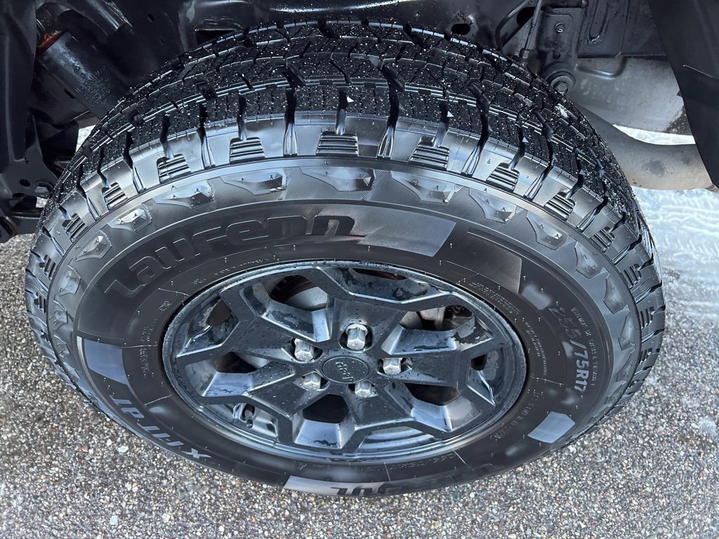 Used 2021 Jeep Gladiator Willys image 9