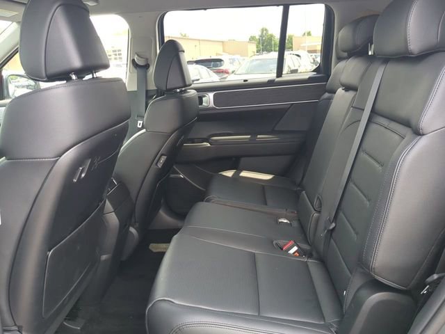 Certified 2024 Hyundai Santa Fe Limited image 12