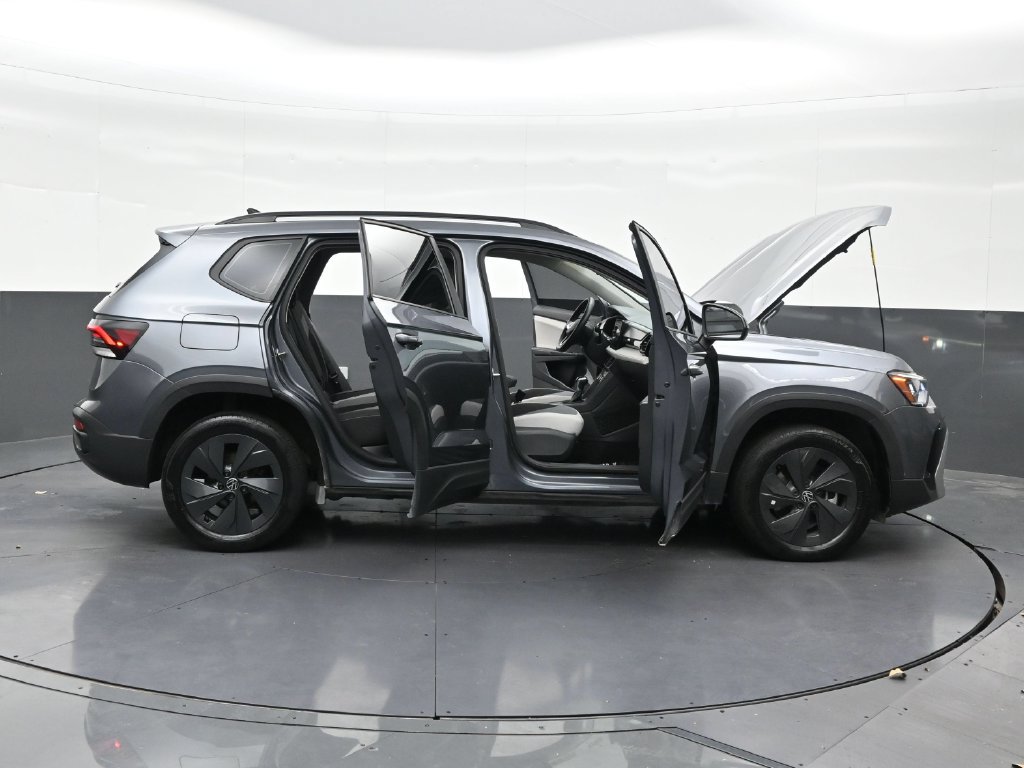Used 2025 Volkswagen Taos S FWD image 32